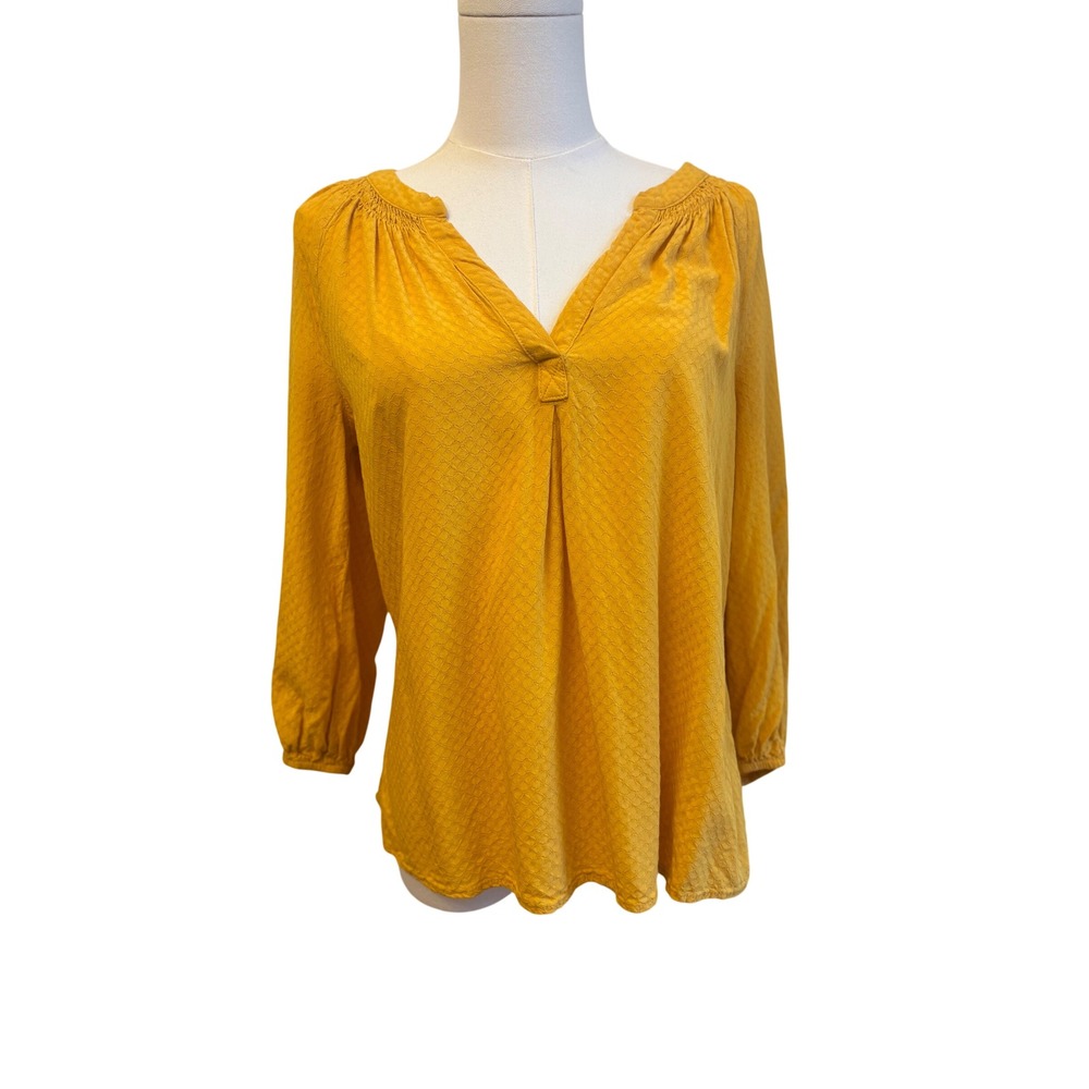 Crown & Ivy Top Womens M Mustard Yellow Textured Rayon Peasant 3/4 Sleeve Blouse